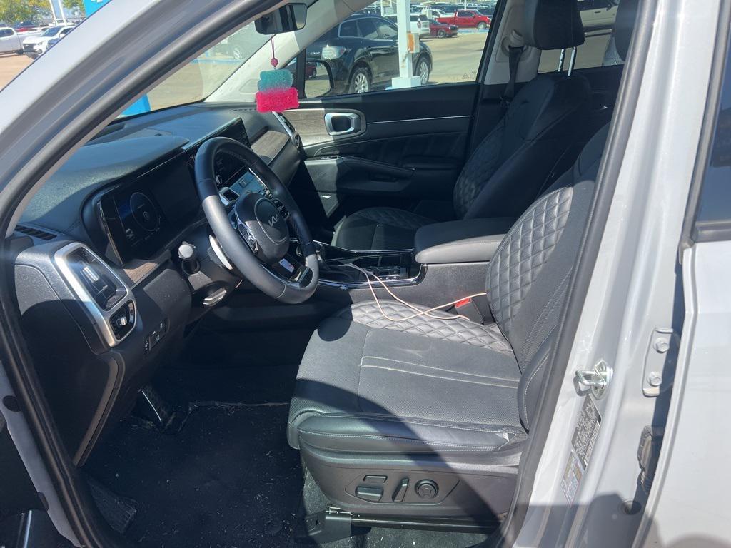 used 2022 Kia Sorento car, priced at $30,697