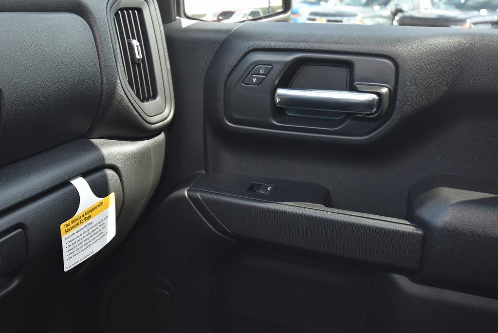 new 2026 Chevrolet Silverado 1500 car, priced at $42,680