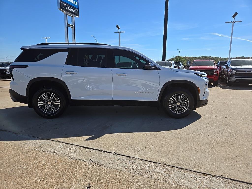 used 2024 Chevrolet Traverse car, priced at $35,850