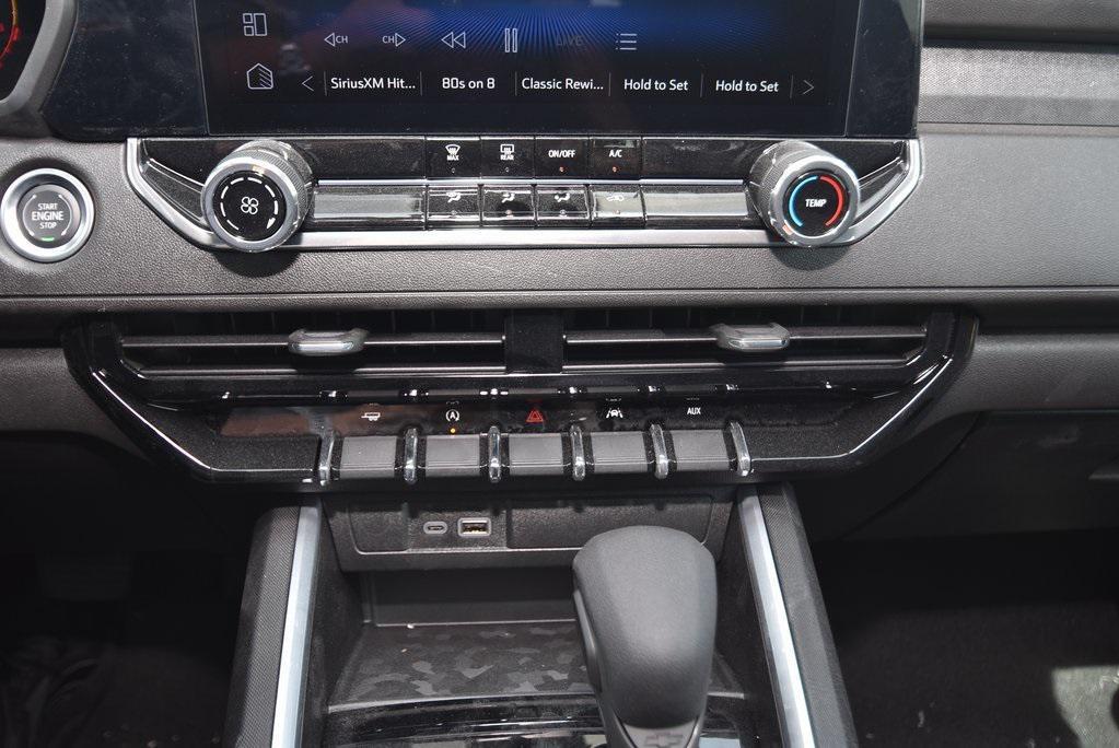 new 2025 Chevrolet Colorado car, priced at $33,525