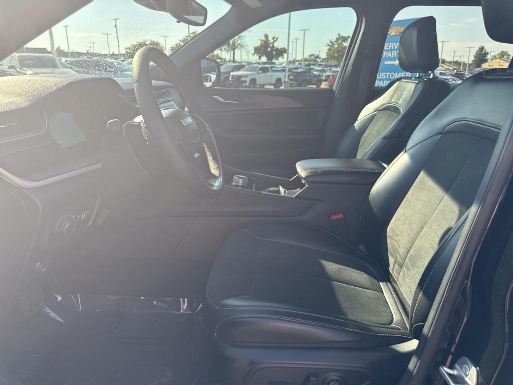 used 2025 Jeep Grand Cherokee L car, priced at $43,169