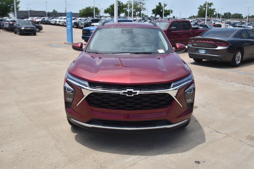 new 2025 Chevrolet Trax car, priced at $23,994