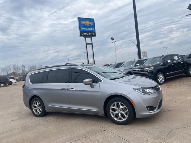 used 2017 Chrysler Pacifica car, priced at $11,750