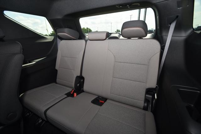 new 2025 Chevrolet Traverse car, priced at $40,956