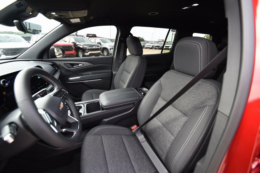 new 2026 Chevrolet Traverse car, priced at $42,890