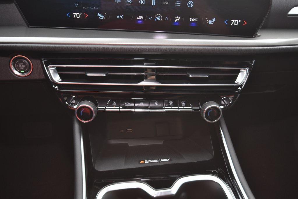 new 2026 Chevrolet Traverse car, priced at $42,890