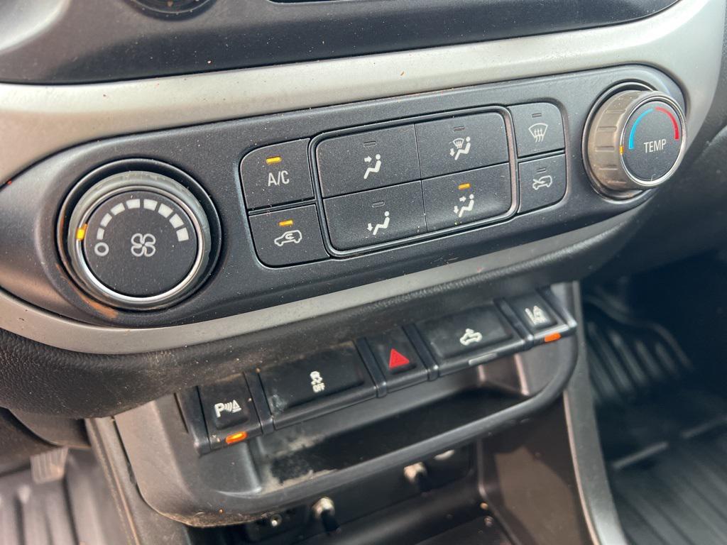 used 2022 Chevrolet Colorado car, priced at $17,995