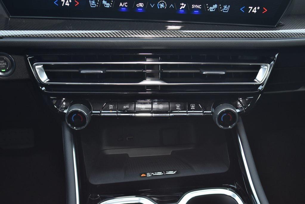 new 2026 Chevrolet Traverse car, priced at $56,866