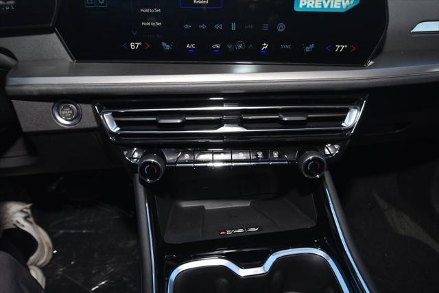 new 2025 Chevrolet Traverse car, priced at $40,990
