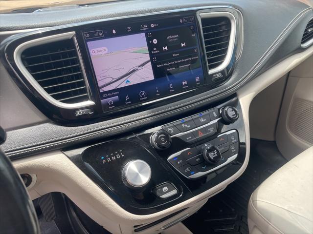 used 2021 Chrysler Pacifica Hybrid car, priced at $25,850