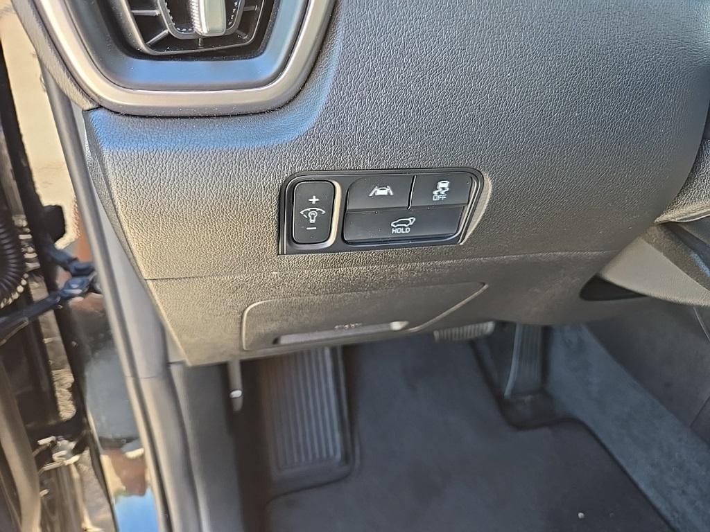 used 2023 Kia Sorento car, priced at $30,856