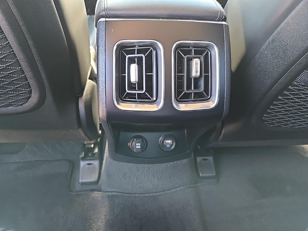used 2023 Kia Sorento car, priced at $30,856