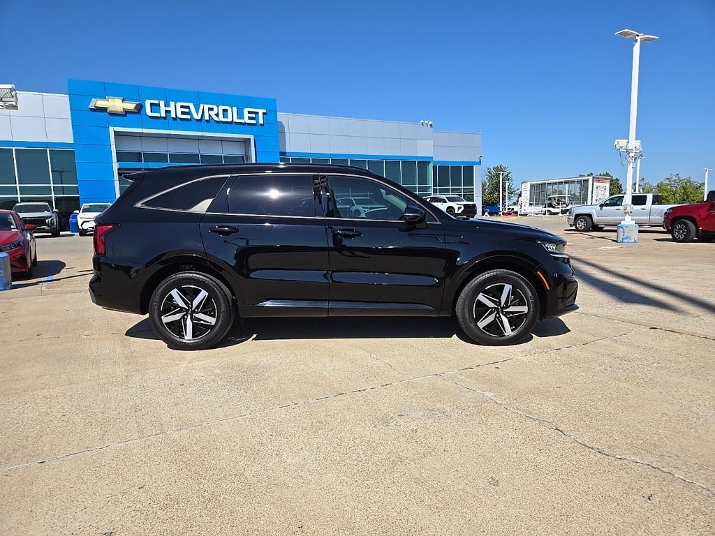 used 2023 Kia Sorento car, priced at $30,856