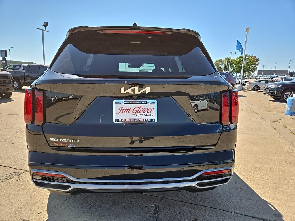 used 2023 Kia Sorento car, priced at $30,856