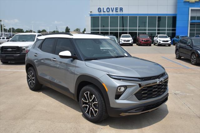 new 2025 Chevrolet TrailBlazer car, priced at $28,335