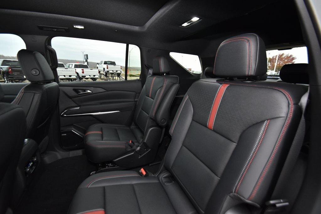 new 2026 Chevrolet Traverse car, priced at $56,705