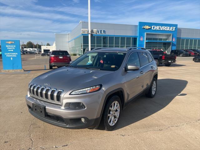 used 2016 Jeep Cherokee car, priced at $12,995