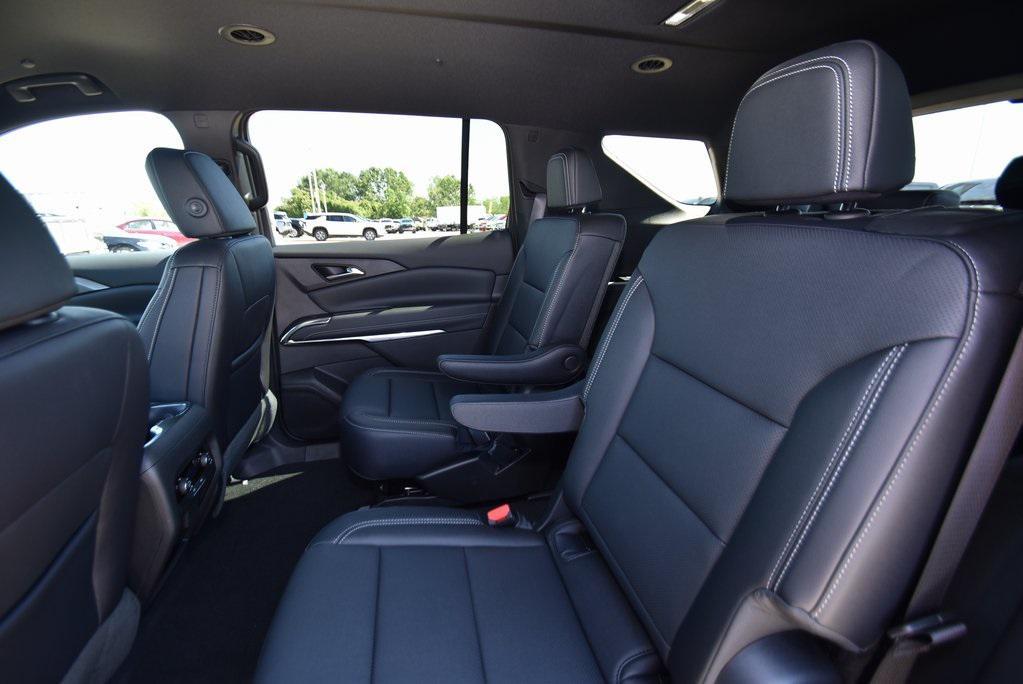 new 2026 Chevrolet Traverse car, priced at $45,530