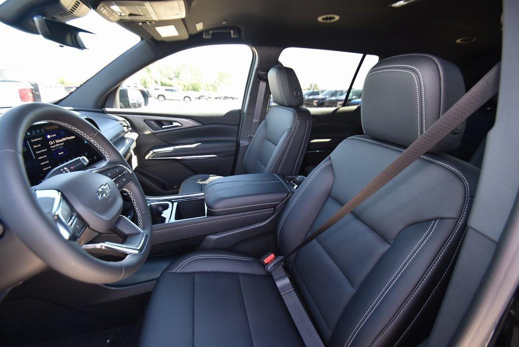 new 2026 Chevrolet Traverse car, priced at $45,530