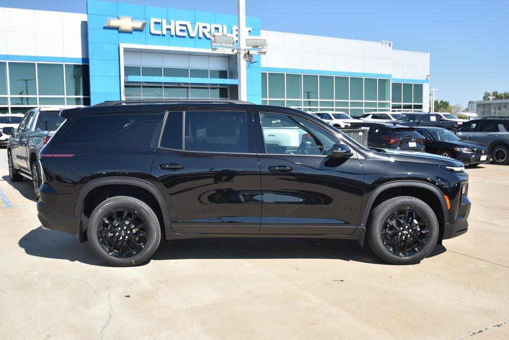 new 2026 Chevrolet Traverse car, priced at $45,530