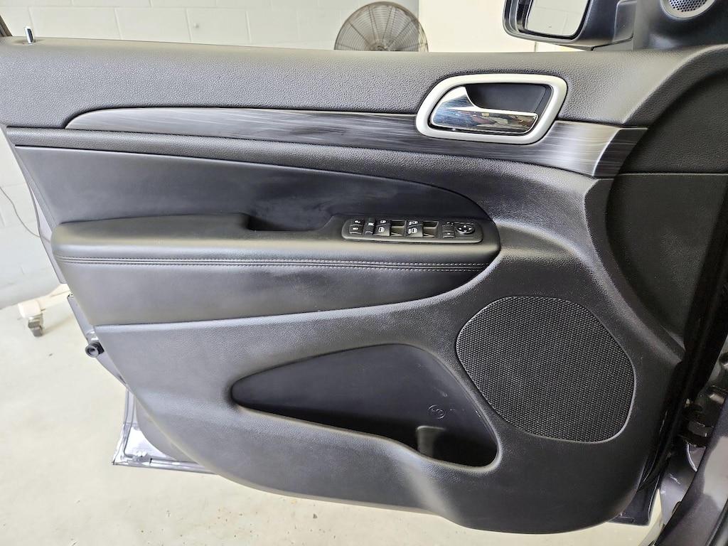 used 2020 Jeep Grand Cherokee car, priced at $27,998