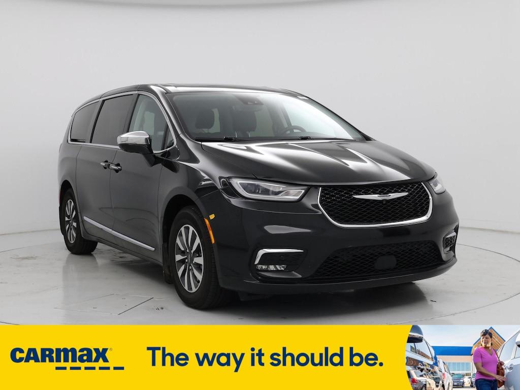 used 2022 Chrysler Pacifica Hybrid car, priced at $29,998