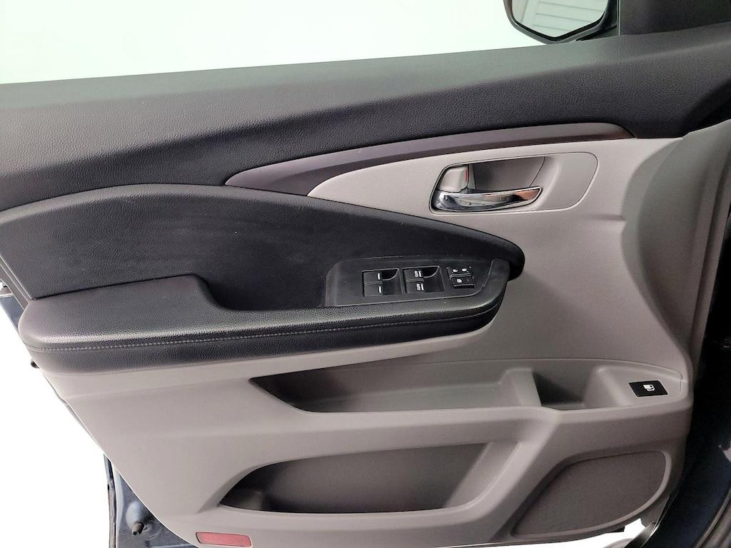 used 2021 Honda Pilot car, priced at $24,998