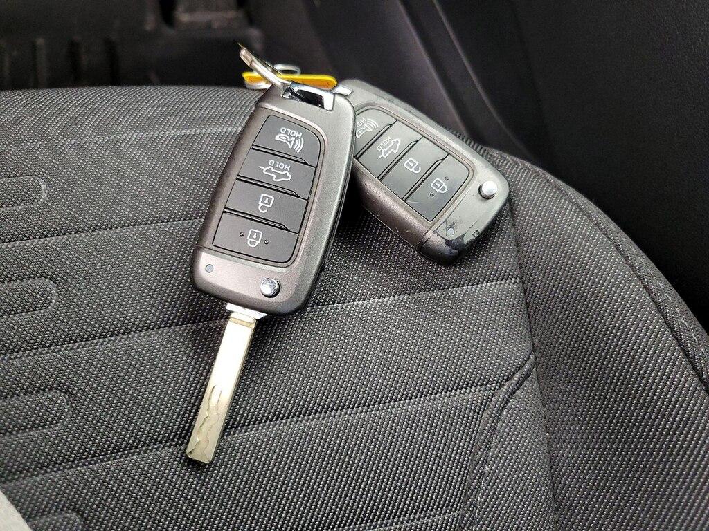 used 2022 Hyundai SANTA CRUZ car, priced at $21,998