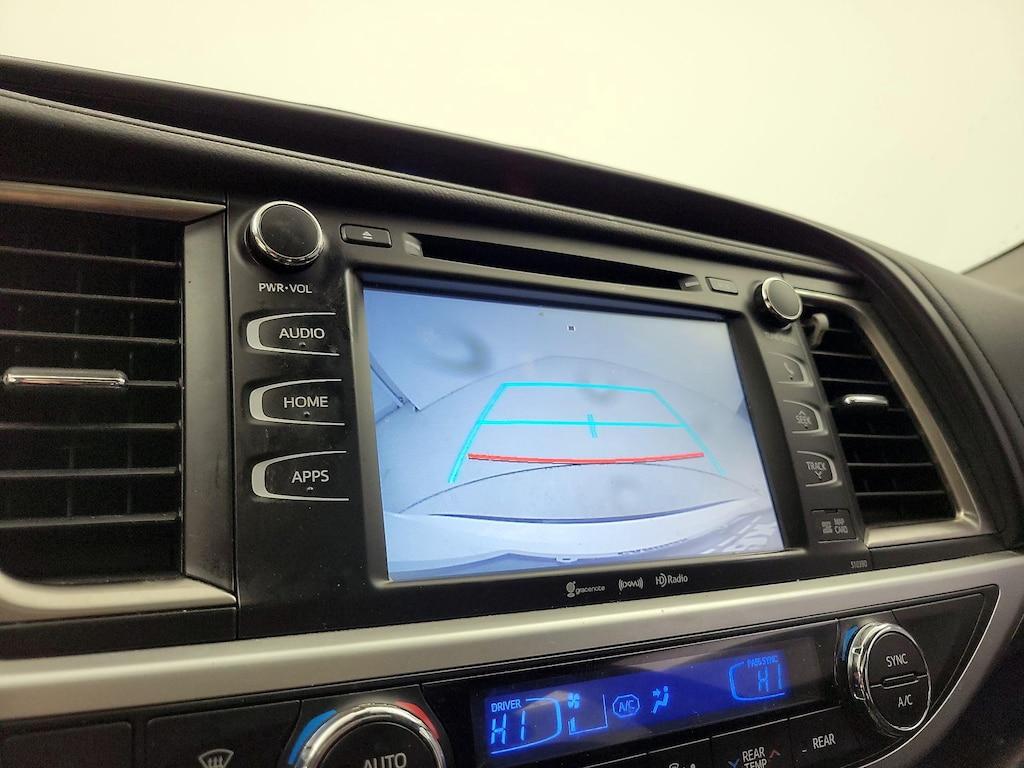 used 2019 Toyota Highlander car, priced at $30,998