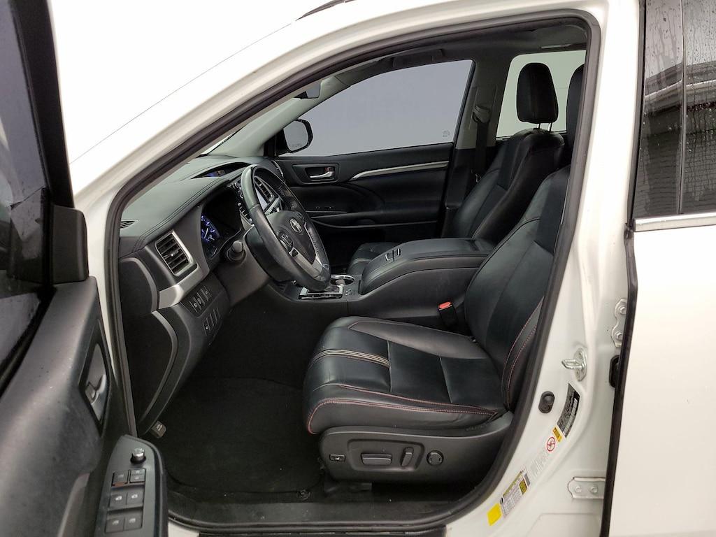 used 2019 Toyota Highlander car, priced at $30,998