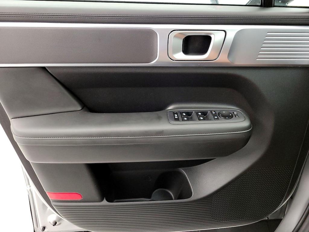 used 2024 Hyundai Santa Fe car, priced at $32,998