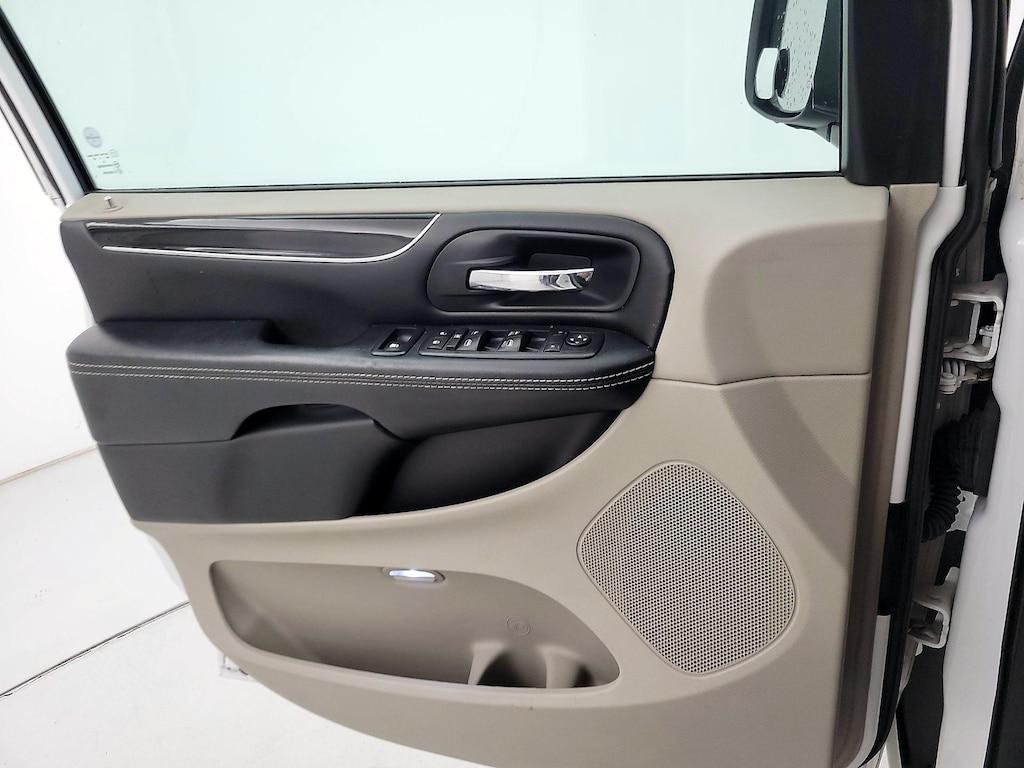 used 2019 Dodge Grand Caravan car, priced at $18,998