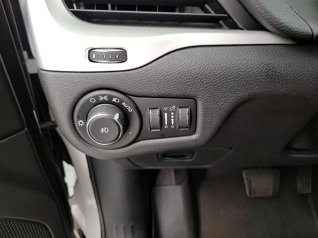 used 2018 Jeep Cherokee car, priced at $13,998