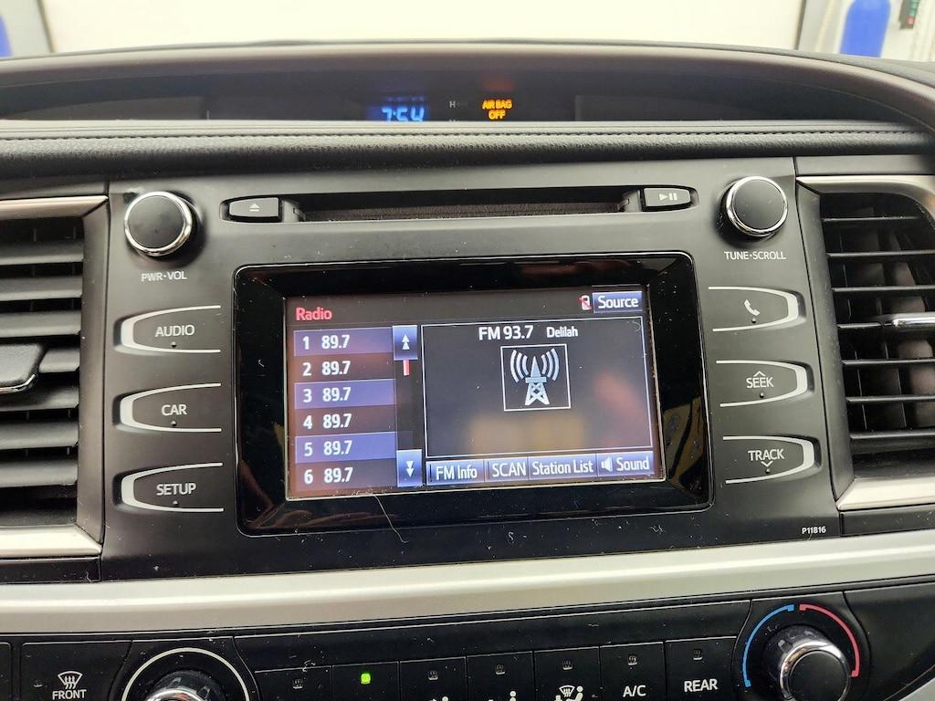 used 2019 Toyota Highlander car, priced at $23,998