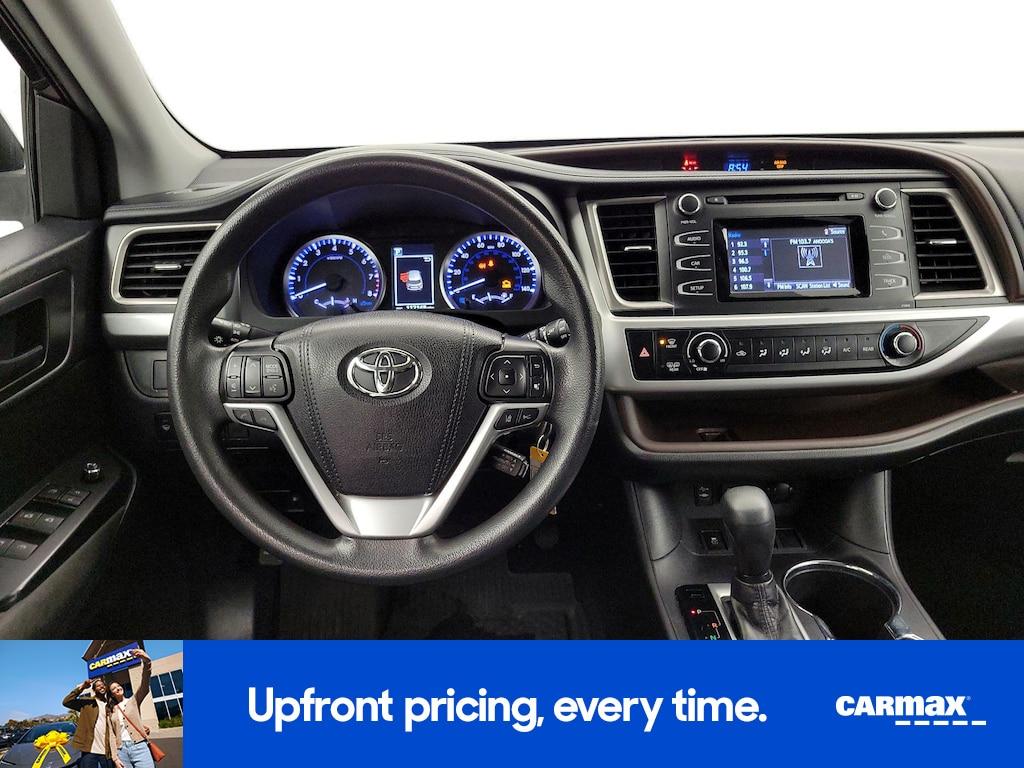 used 2019 Toyota Highlander car, priced at $20,998