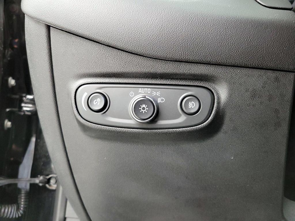 used 2021 Chevrolet Equinox car, priced at $19,998