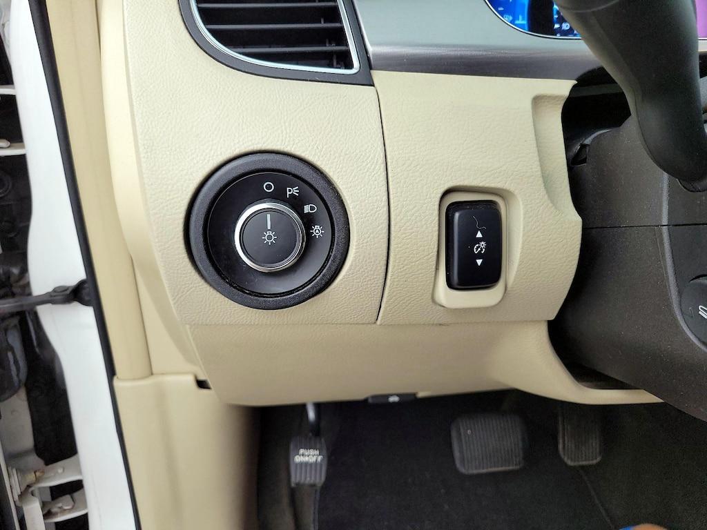 used 2015 Ford Taurus car, priced at $13,998