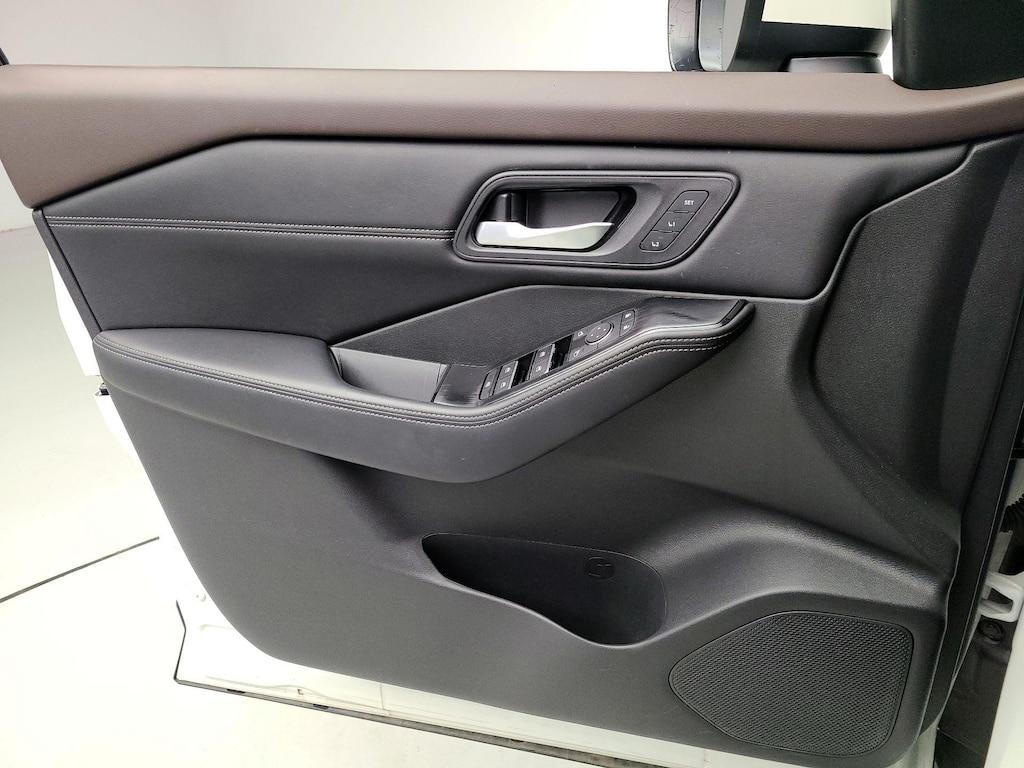 used 2023 Nissan Rogue car, priced at $28,998