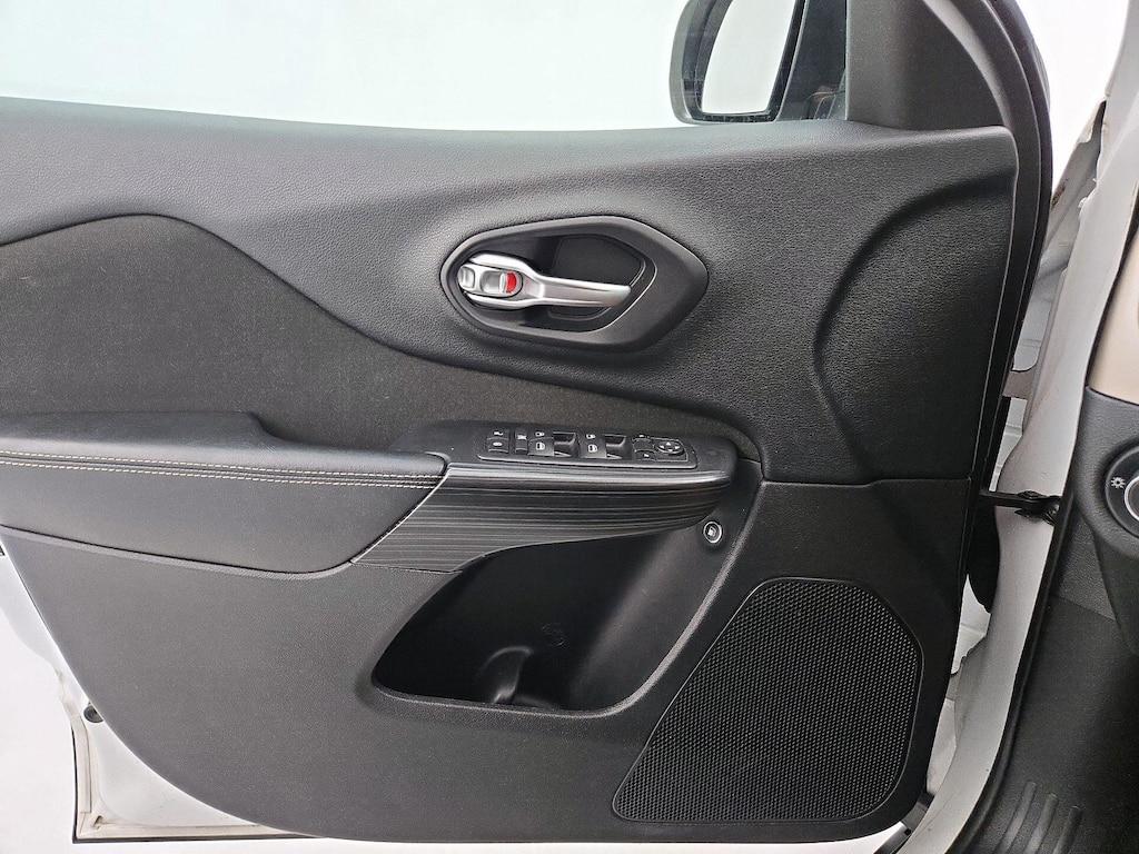 used 2016 Jeep Cherokee car, priced at $14,998