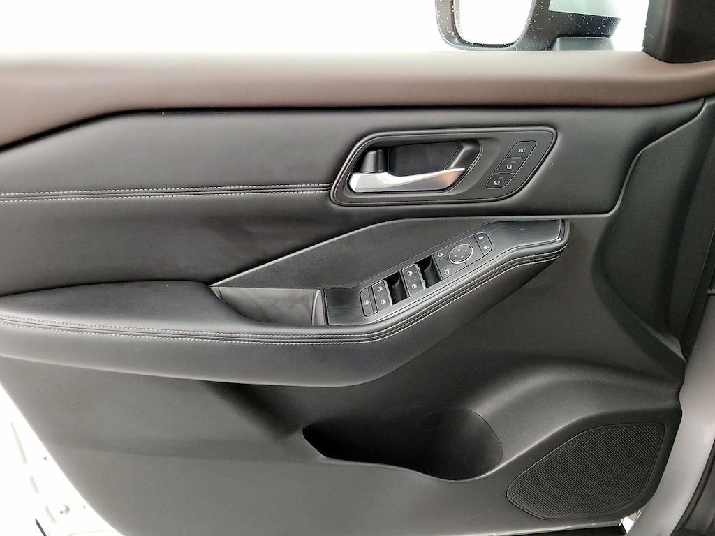 used 2022 Nissan Rogue car, priced at $22,998