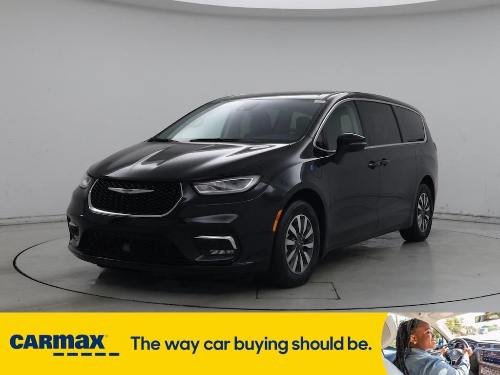 used 2023 Chrysler Pacifica Hybrid car, priced at $28,998