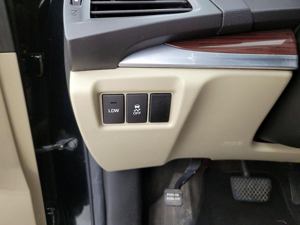 used 2015 Acura MDX car, priced at $17,998