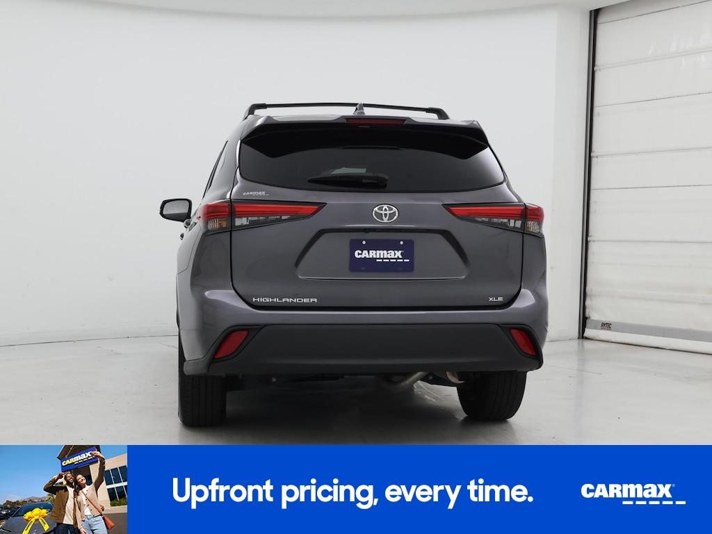 used 2023 Toyota Highlander car, priced at $38,998
