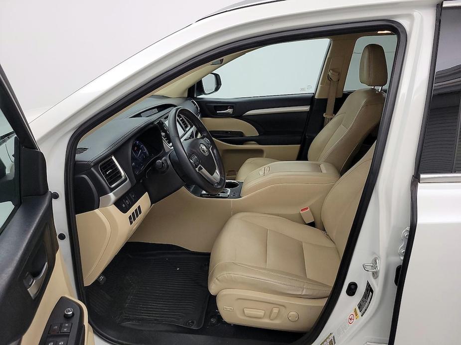 used 2019 Toyota Highlander car, priced at $26,998