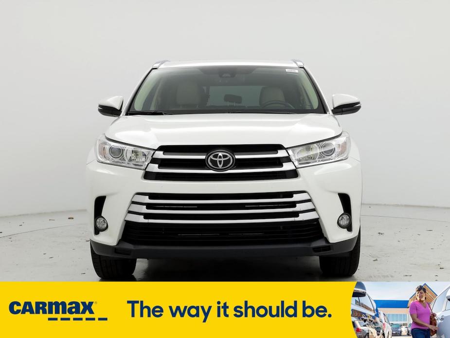 used 2019 Toyota Highlander car, priced at $26,998