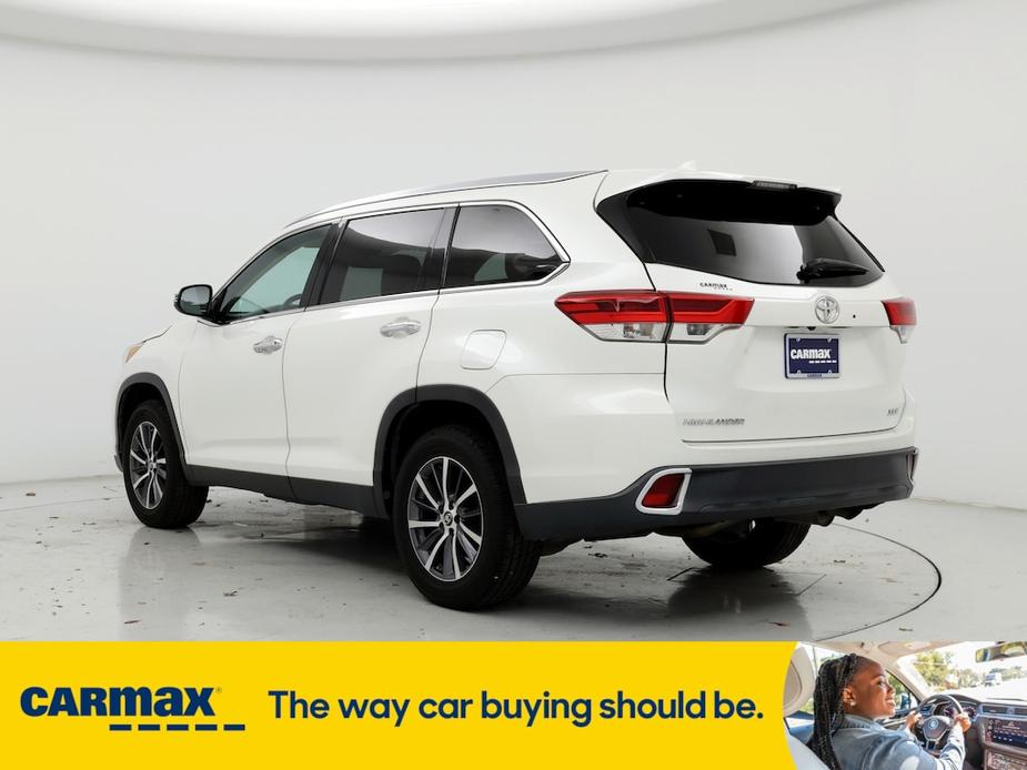 used 2019 Toyota Highlander car, priced at $26,998