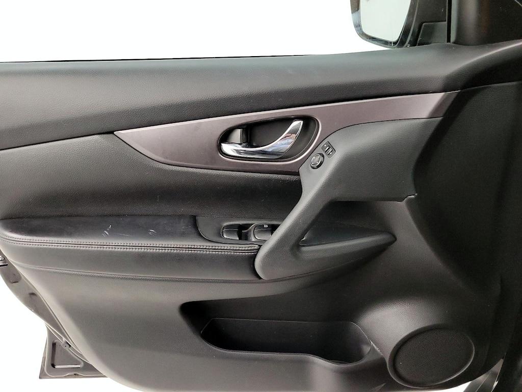 used 2015 Nissan Rogue car, priced at $13,998
