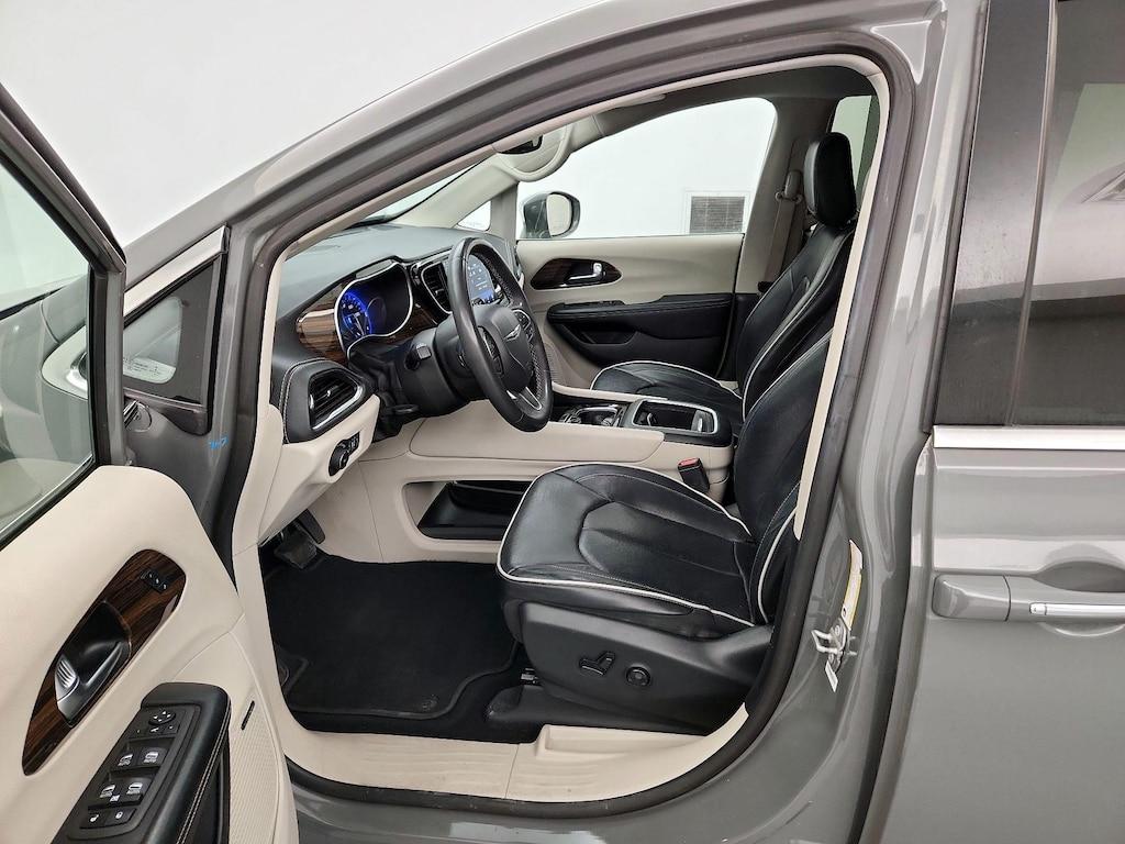 used 2022 Chrysler Pacifica car, priced at $27,998