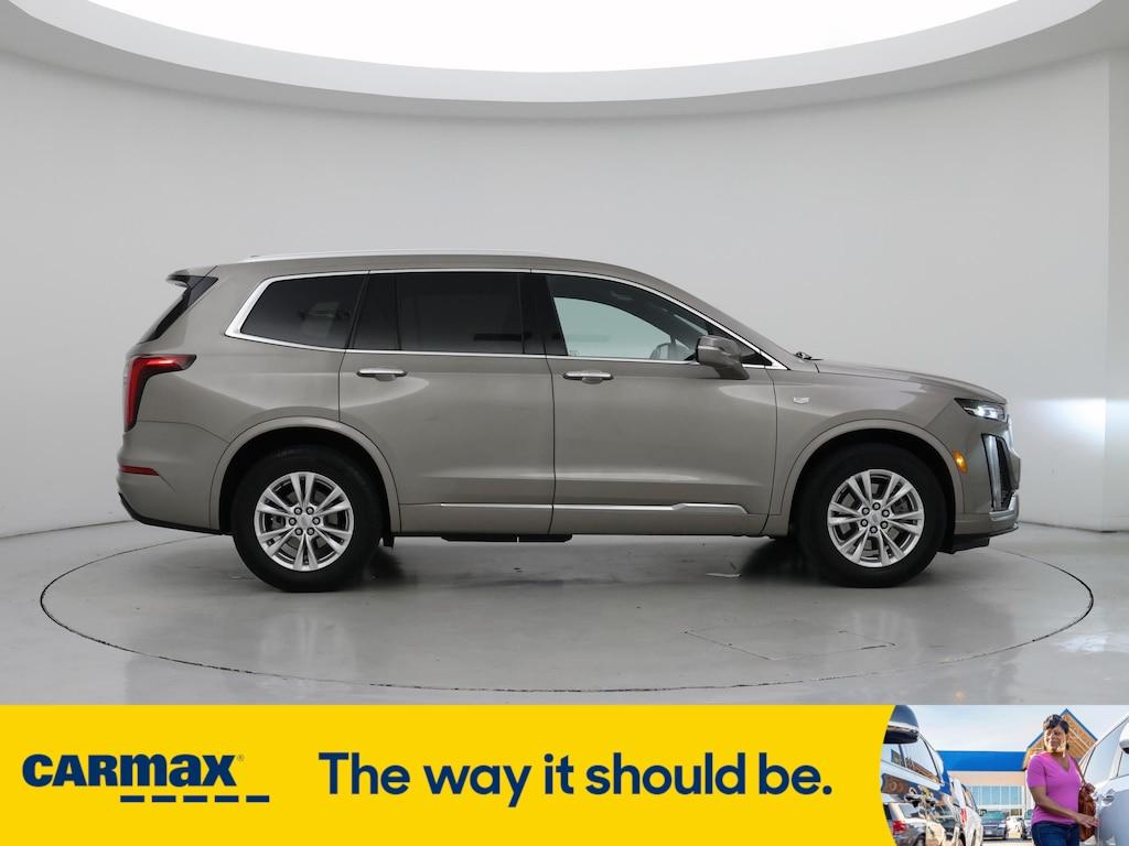 used 2022 Cadillac XT6 car, priced at $31,998