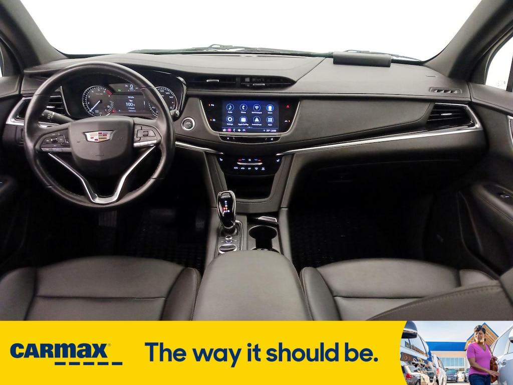 used 2022 Cadillac XT6 car, priced at $31,998